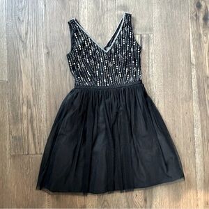 Adrianna Pappell Sleeveless Beaded Tulle Party Dress sz 4